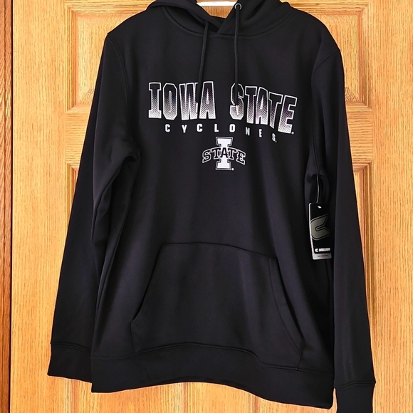 Colosseum Other - NWT Iowa State Cyclones Colosseum  Hoodie Sz.M With Pocket